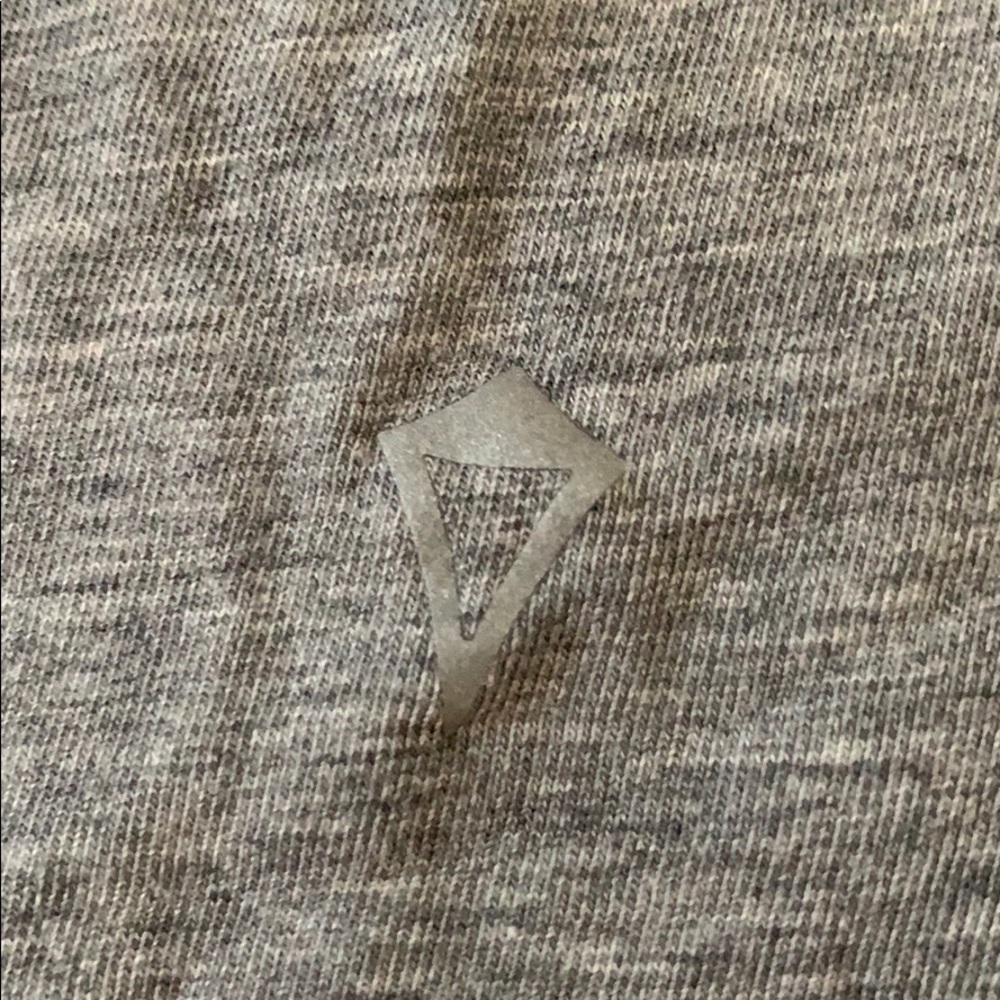 Ivivva Tank Top - Picture 2 of 5